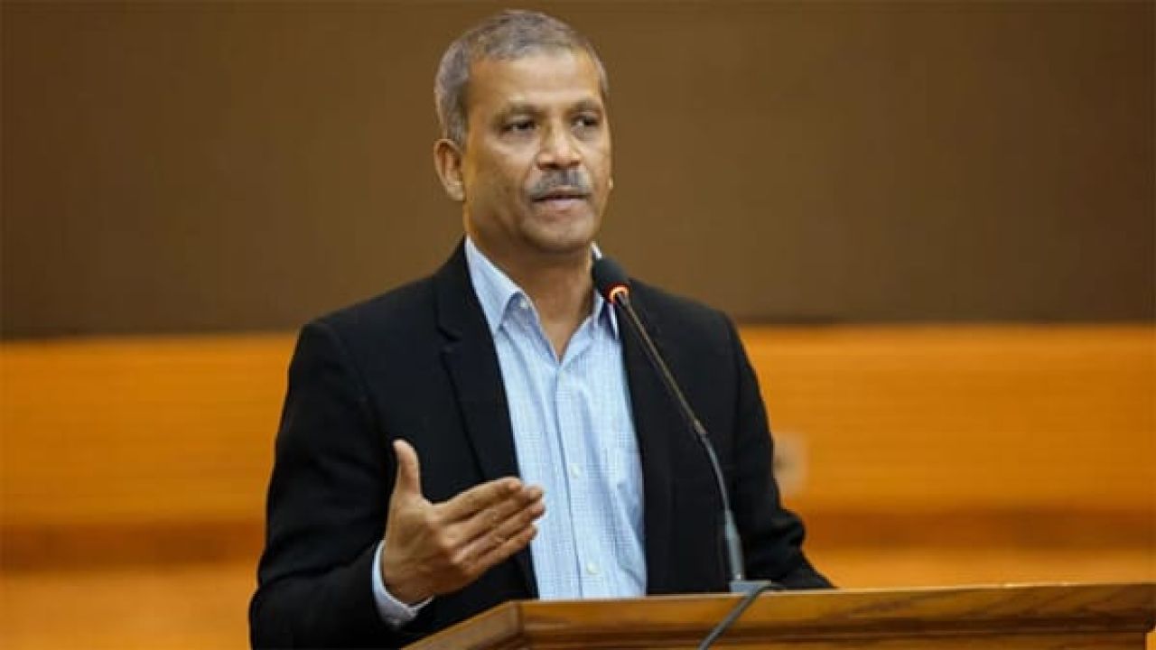 সহজ ভাষায় বিশ্বনবী (সা.)-এর জীবনী লিখতে চান আসিফ নজরুল