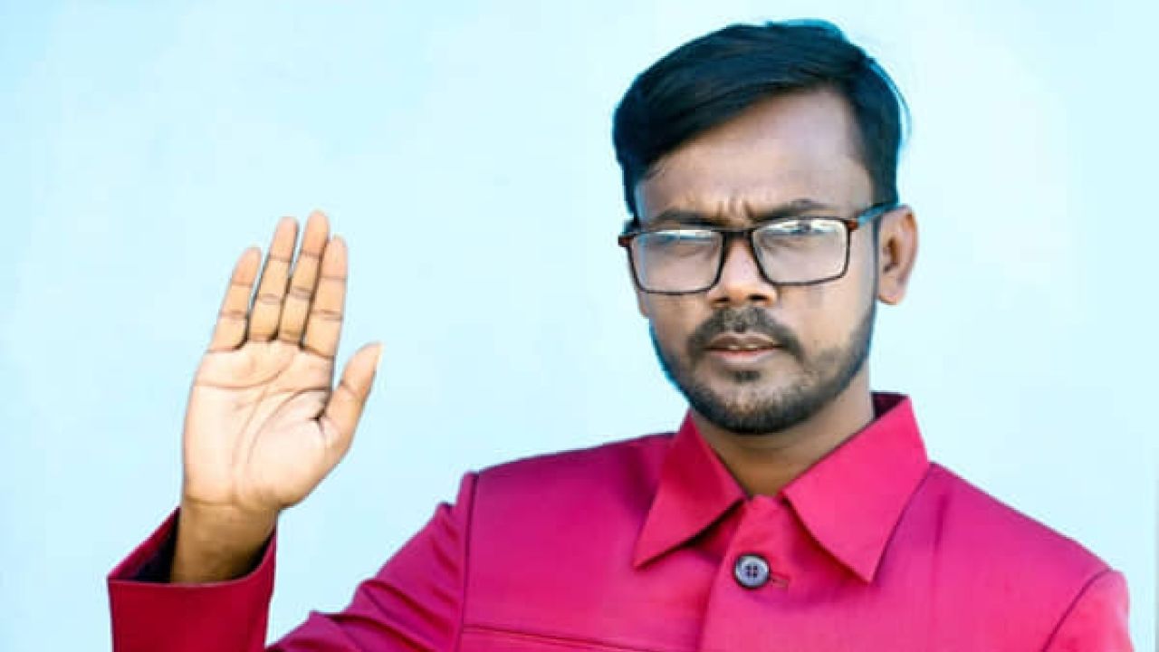 মেয়র পদে লড়বেন হিরো আলম, এবার দলীয় প্রতীকে