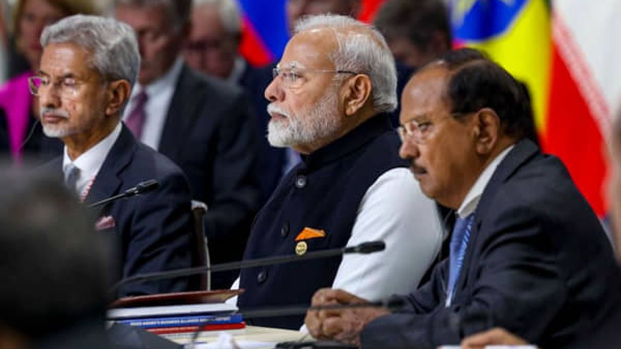  পাকিস্তানকে বিচ্ছিন্ন করতে গিয়ে ভারতই একা!