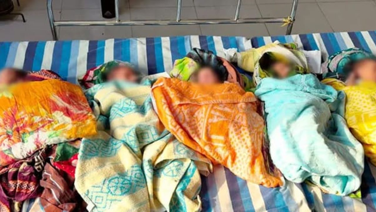 গাজীপুরে একসঙ্গে জন্ম নেওয়া পাঁচ নবজাতকসহ বাড়ি ফিরলেন মা