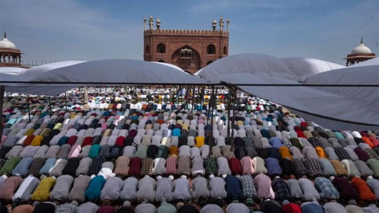 পশ্চিমবঙ্গের ভোটার তালিকা থেকে বাদ পড়েছেন ৯০ লাখের বেশি মানুষ