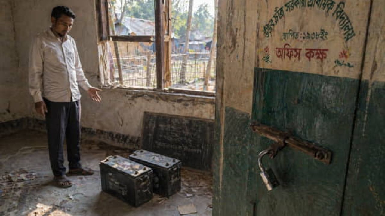 কুড়িগ্রামে বিদ্যালয়ের আইপিএসের ব্যাটারি চুরি করে ফেরত দিল চোর