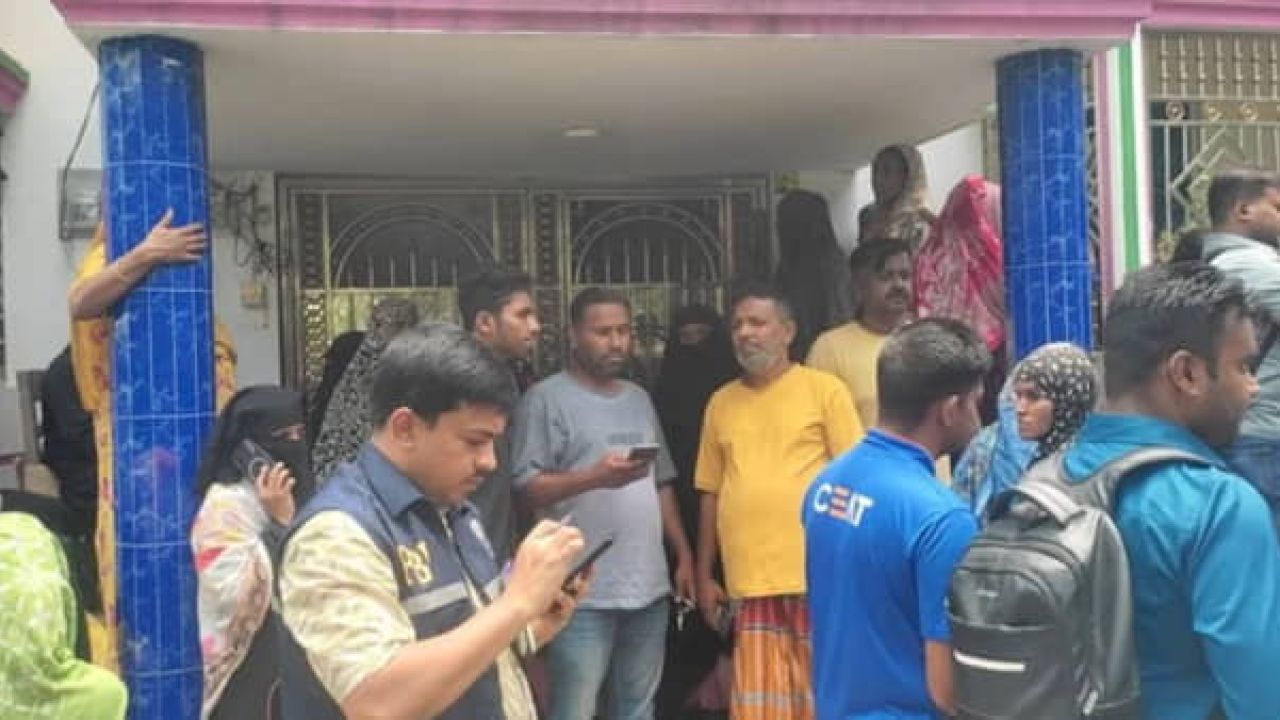 রাজধানীতে মোটরসাইকেল ছিনতাই চক্রের তিন সদস্য গ্রেপ্তার, দুই আপন ভাই ও এক বোনজামাই