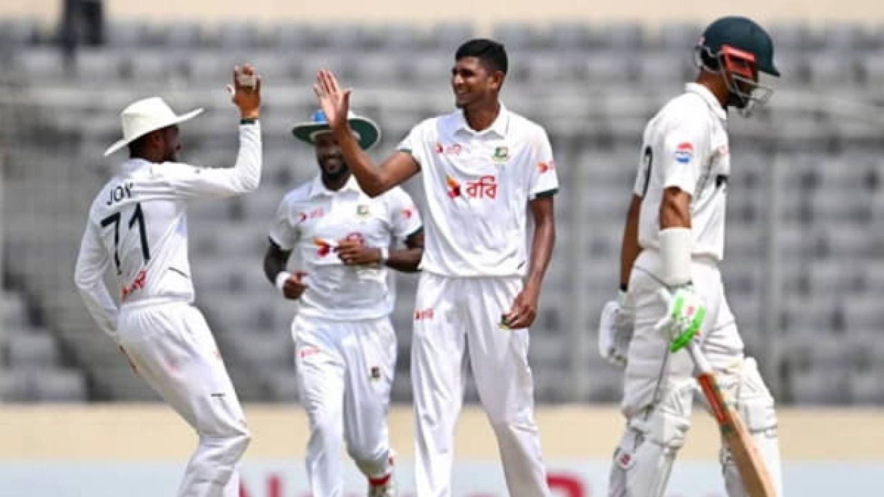 নাহিদ রানার ৫ উইকেটে পাকিস্তান গুঁড়িয়ে ১০৪ রানে জয়, সিরিজে এগিয়ে বাংলাদেশ
