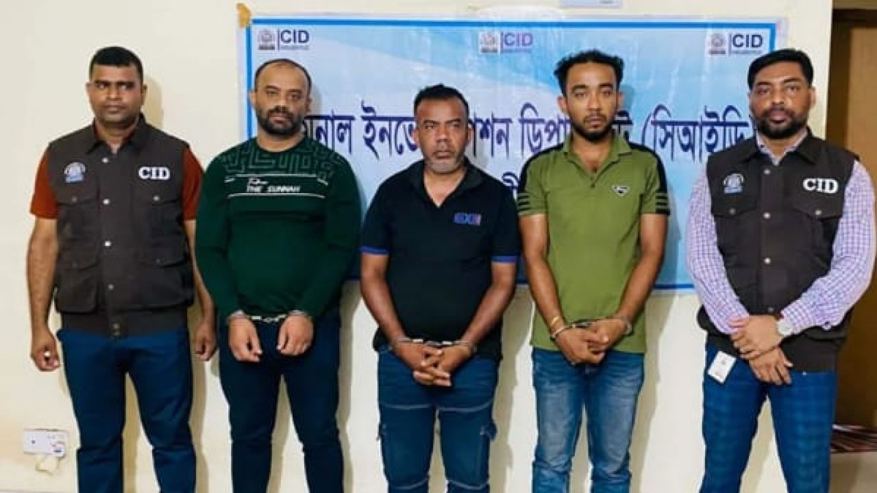  ২ বছর পর পুকুর খনন করে উদ্ধার সৎ মা ও শিশুপুত্রের কঙ্কাল
