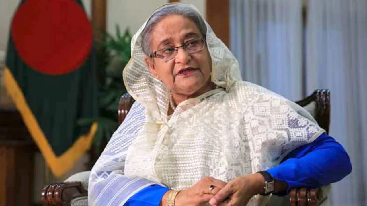পাকিস্তানের সঙ্গে ‘অতি ঘনিষ্ঠতা’ নিয়ে সতর্ক করলেন শেখ হাসিনা