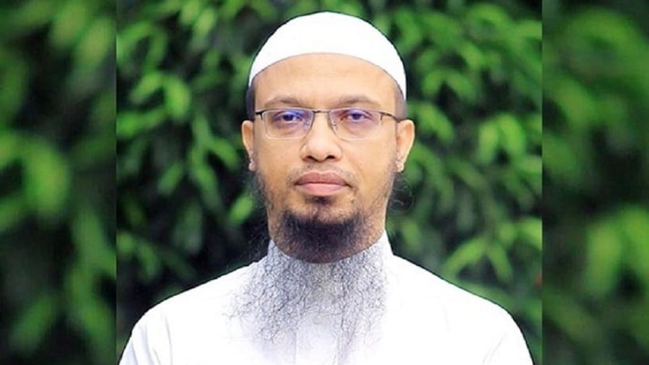বিশ্বকাপের পেছনে ২২০ বিলিয়ন ডলার, অথচ ৪০ বিলিয়নেই শেষ হতো ক্ষুধা: শায়খ আহমাদুল্লাহ