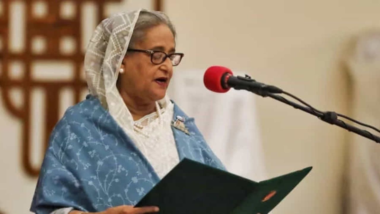 মৃত্যুদণ্ডের সাজা মাথায় নিয়েই দেশে ফিরছেন শেখ হাসিনা
