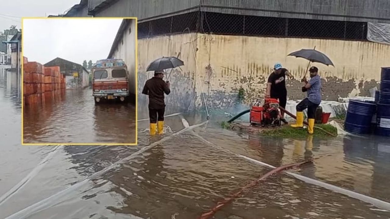 বেনাপোল স্থলবন্দরে টানা বর্ষণে জলাবদ্ধতা, কোটি টাকার পণ্য নষ্ট