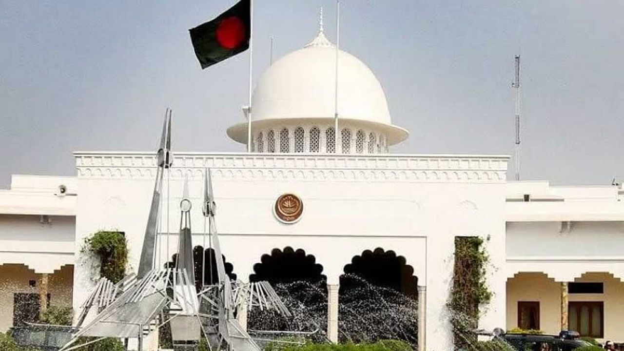 ১৮ জনের মধ্যে ১২ রাষ্ট্রপতিই মেয়াদ শেষ করতে পারেননি