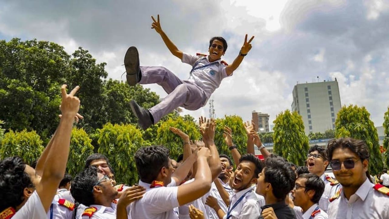 এসএসসি ও সমমানের পরীক্ষার ফল প্রকাশ হবে আগামী ১০ আগস্ট