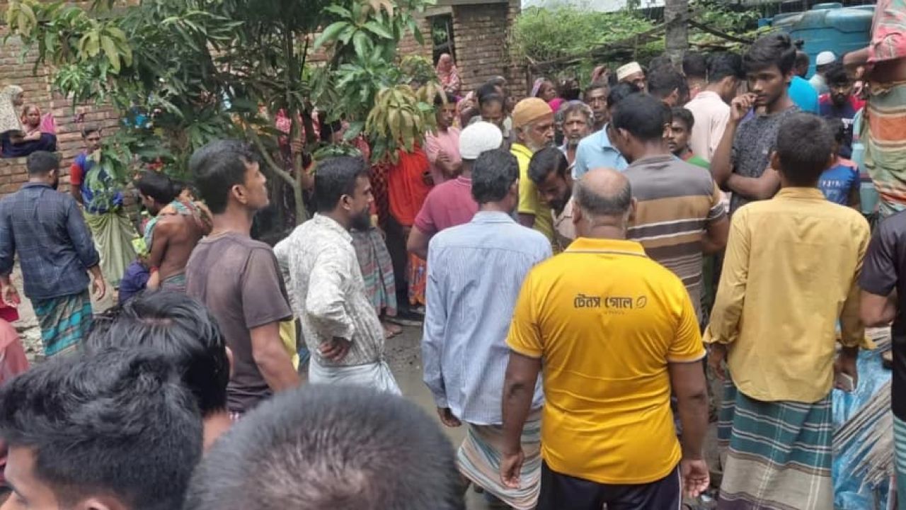 বাগেরহাটে একই পরিবারের তিন সদস্যকে হত্যা