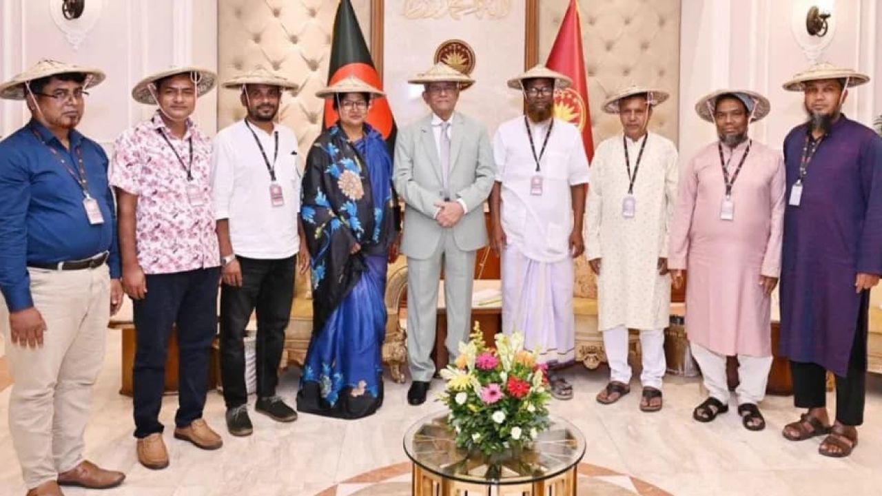 কৃষকরা দেশের শ্রেষ্ঠ মানুষ, তারাই দেশ গড়ার যোদ্ধা: রাষ্ট্রপতি