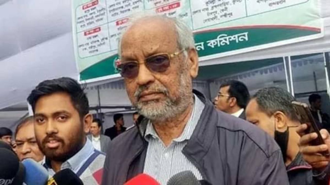 বিমানবন্দরে বিশৃঙ্খলা ও নিরাপত্তা কর্মকর্তাকে লাঞ্ছিত করার মামলায় জামায়াত নেতা আখতারুজ্জামান গ্রেপ্তার